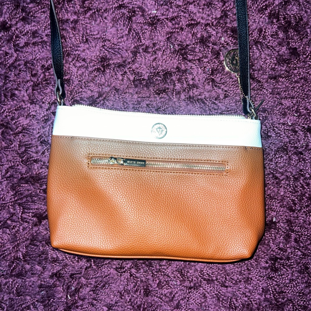 NWOT Anne Klein crossbody bag